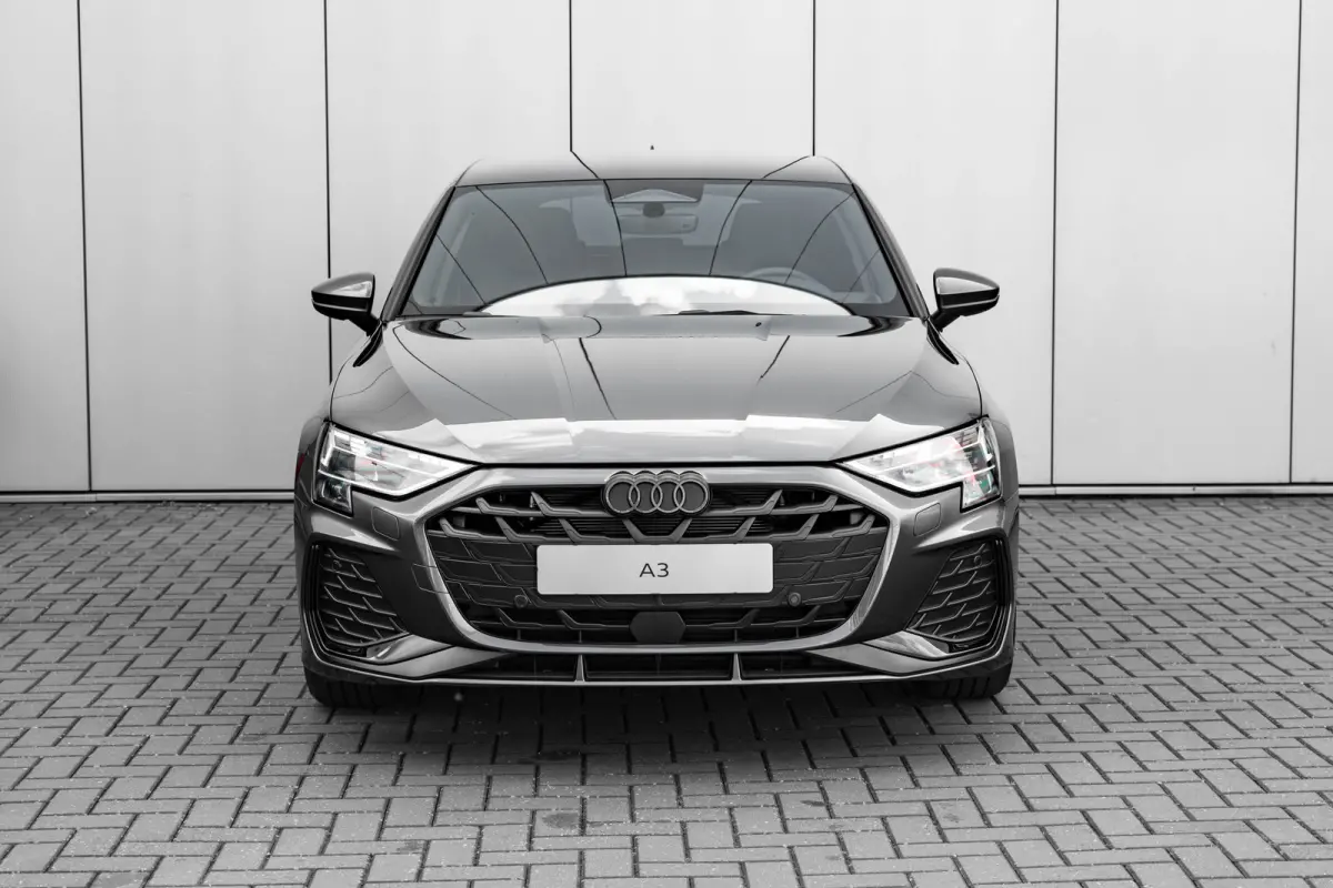 S edition | Aluminium optiek in het interieur | Assistentiepakket Rijden en Parkeren Plus | Audi virtual cockpit