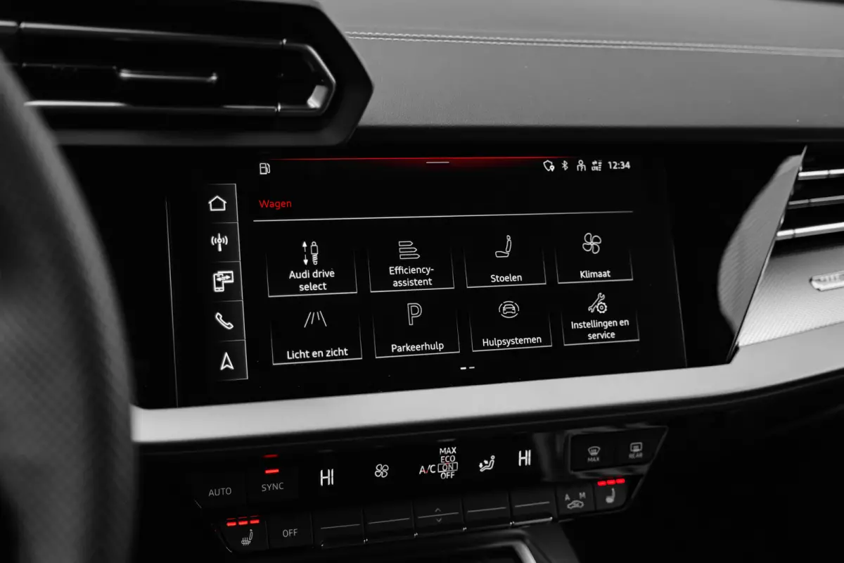 S edition | Aluminium optiek in het interieur | Assistentiepakket Rijden en Parkeren Plus | Audi virtual cockpit