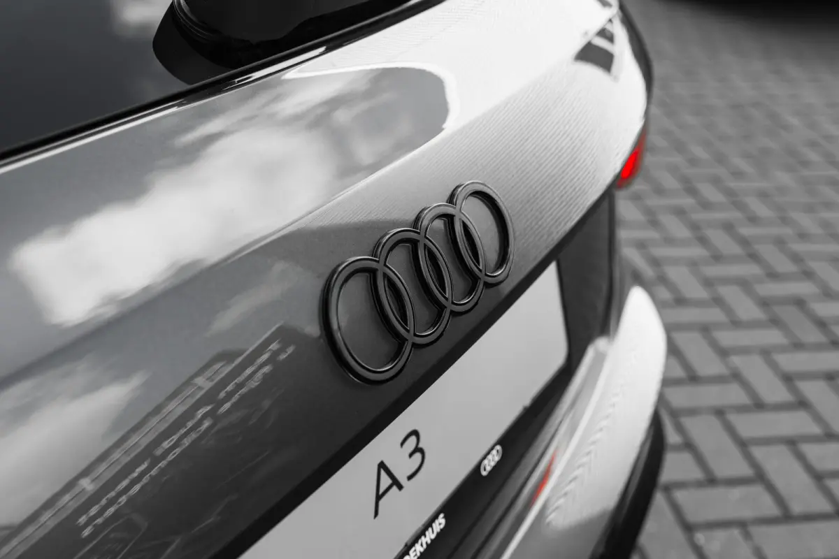 S edition | Aluminium optiek in het interieur | Assistentiepakket Rijden en Parkeren Plus | Audi virtual cockpit