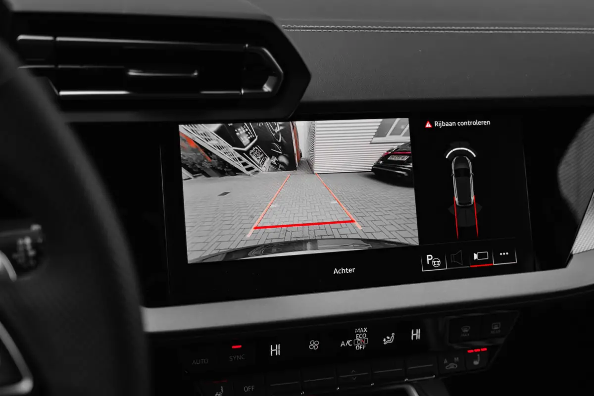 S edition | Aluminium optiek in het interieur | Assistentiepakket Rijden en Parkeren Plus | Audi virtual cockpit