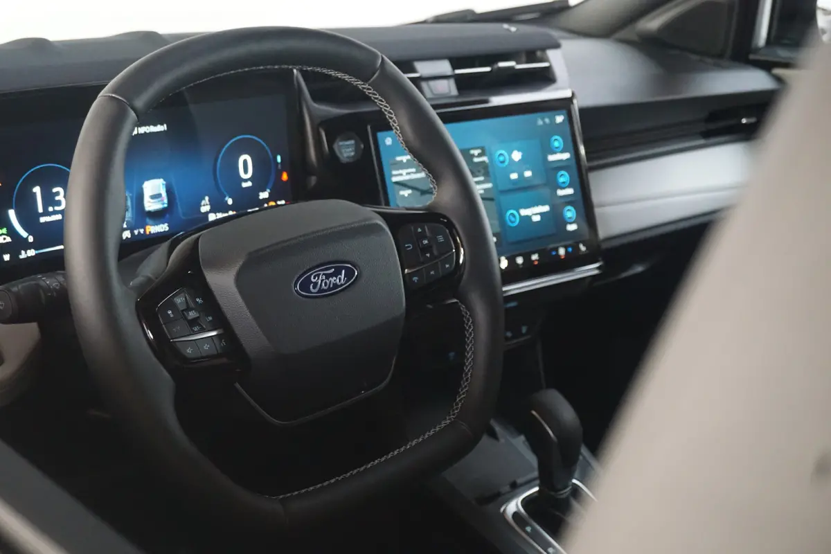 1.0 EcoBoost Sound Edition | Ford Voorraad, Snel Leverbaar! | B&O audio | 360 Camera | Adaptive Cruise | BLIS | Stuur/stoelverwarming |