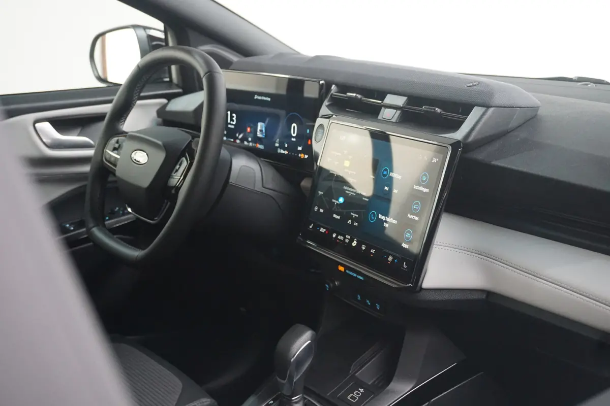 1.0 EcoBoost Sound Edition | Ford Voorraad, Snel Leverbaar! | B&O audio | 360 Camera | Adaptive Cruise | BLIS | Stuur/stoelverwarming |