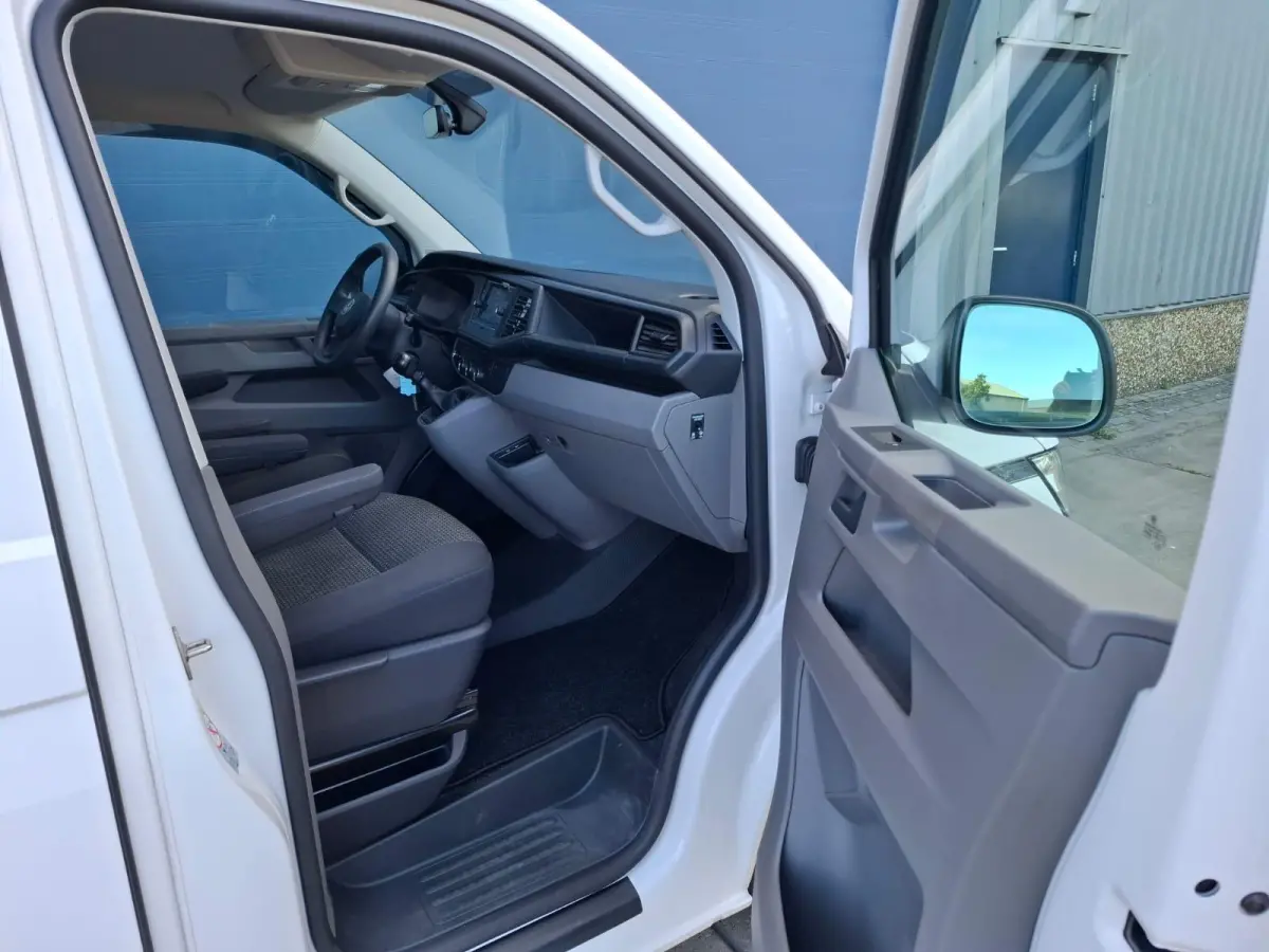 2.0 TDI L2H1 30 DC VERLAAGD / SPOILERS IN KLEUR / AIRCO / CRUISE /  DUBBEL CABINE