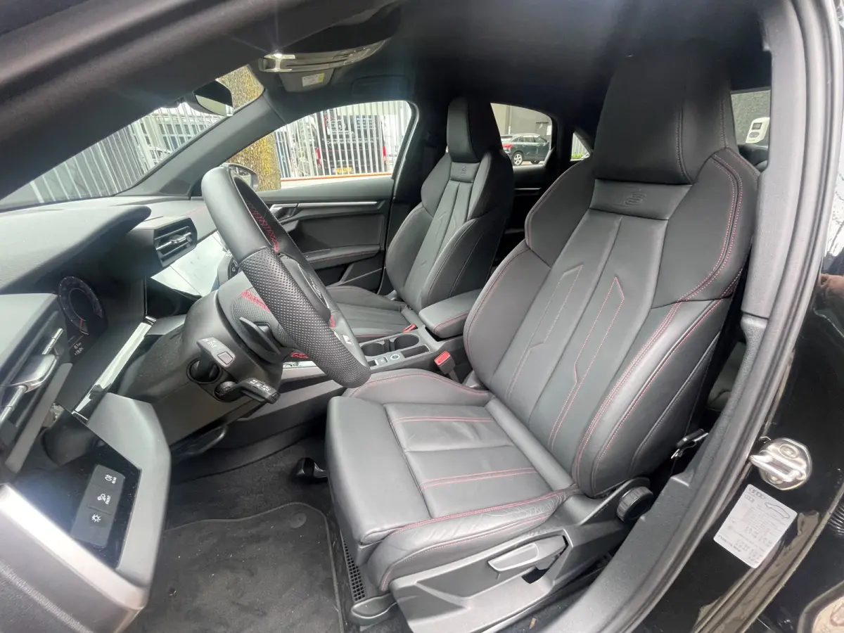35 TFSI S edition | 18 inch velgen | Camera achter | Adaptieve cruise control | Leder | Matrix-led | Bang & OLufsen | Rode stiknaden | Stoelverwarming