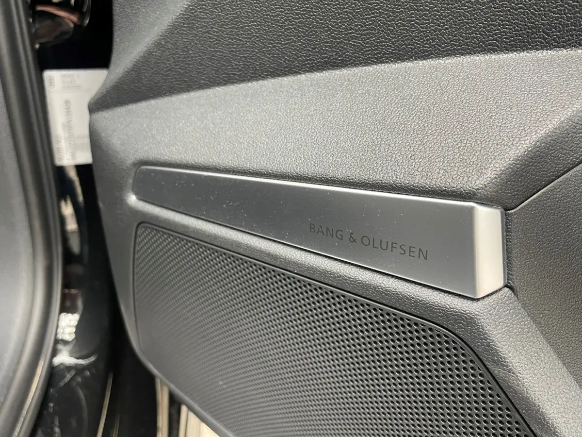 35 TFSI S edition | 18 inch velgen | Camera achter | Adaptieve cruise control | Leder | Matrix-led | Bang & OLufsen | Rode stiknaden | Stoelverwarming