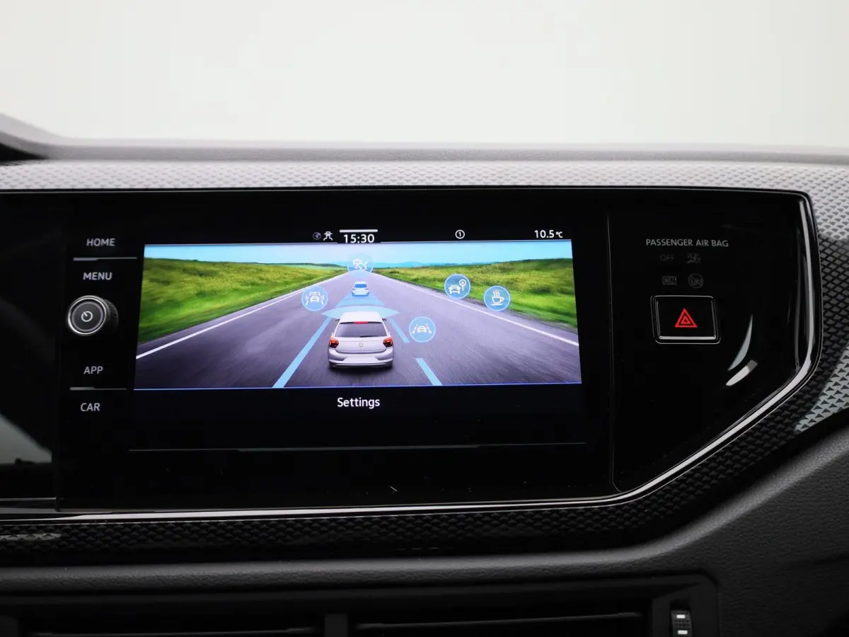 1.0 TSI Life Edition | Draadloze Apple Carplay | Adaptieve cruise control | Lane Assist | Achteruitrij camera | Parkeersensoren Achter | Draadloze telefoonlader  |