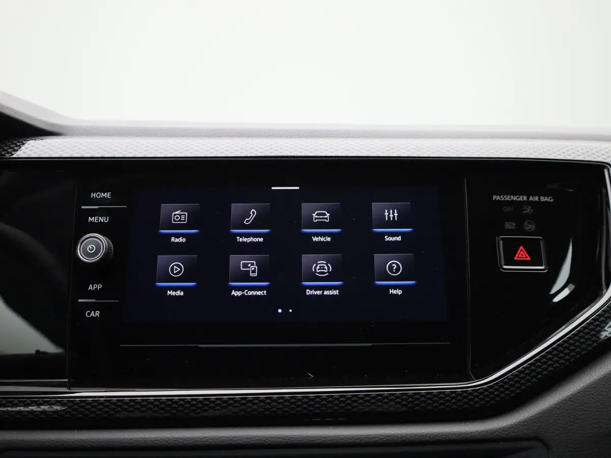 1.0 TSI Life Edition | Draadloze Apple Carplay | Adaptieve cruise control | Lane Assist | Achteruitrij camera | Parkeersensoren Achter | Draadloze telefoonlader  |