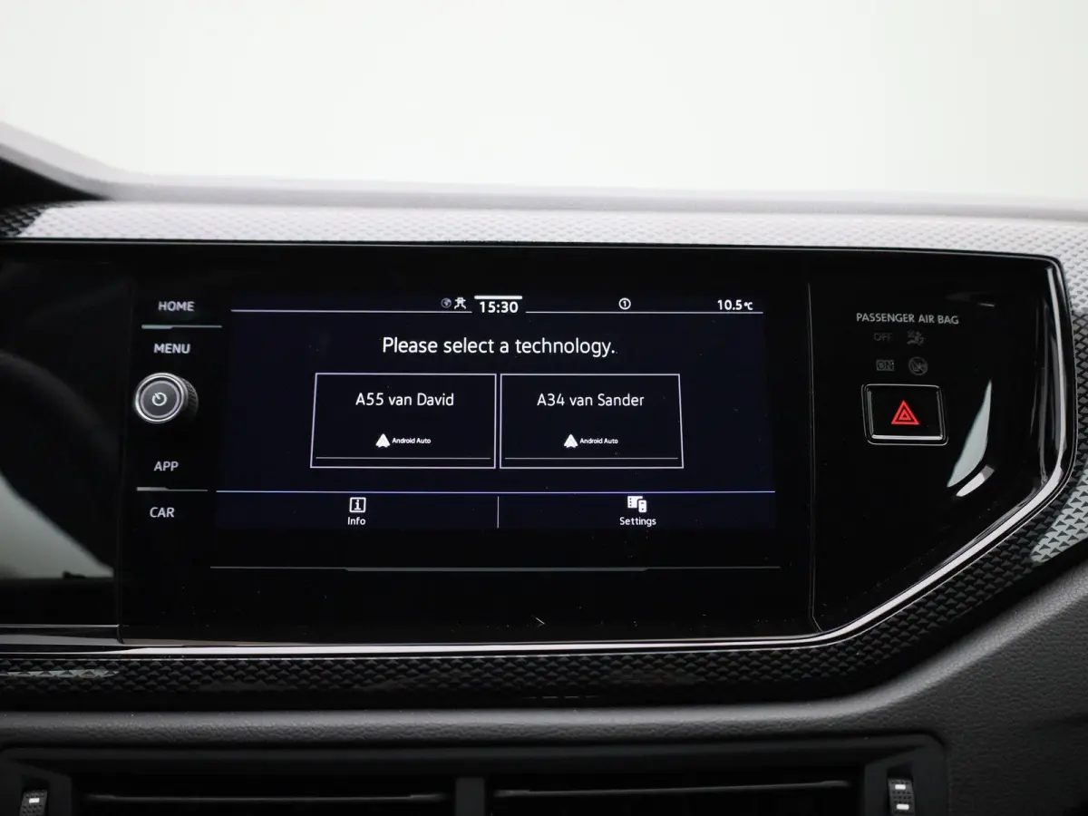 1.0 TSI Life Edition | Draadloze Apple Carplay | Adaptieve cruise control | Lane Assist | Achteruitrij camera | Parkeersensoren Achter | Draadloze telefoonlader  |