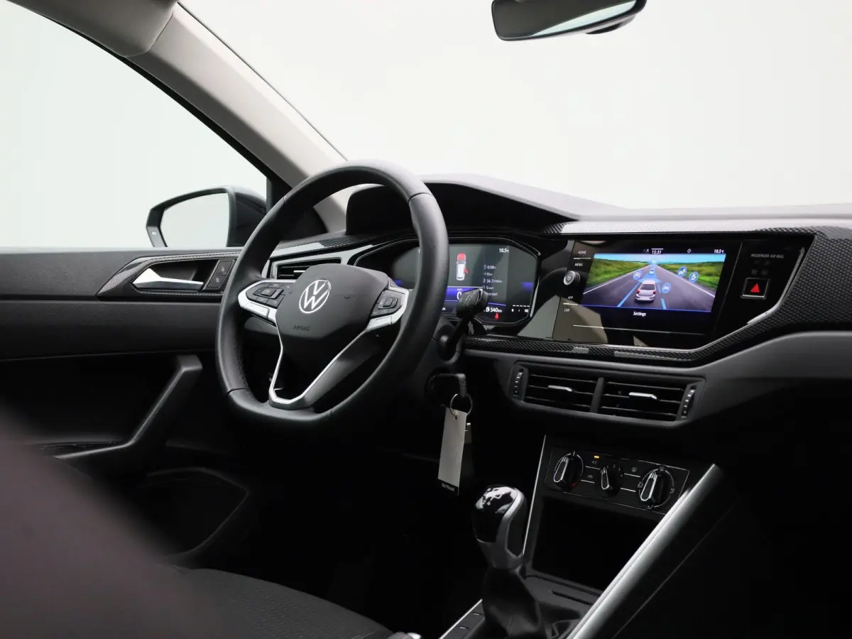 1.0 TSI Life Edition | Draadloze Apple Carplay | Adaptieve cruise control | Lane Assist | Achteruitrij camera | Parkeersensoren Achter | Draadloze telefoonlader  |