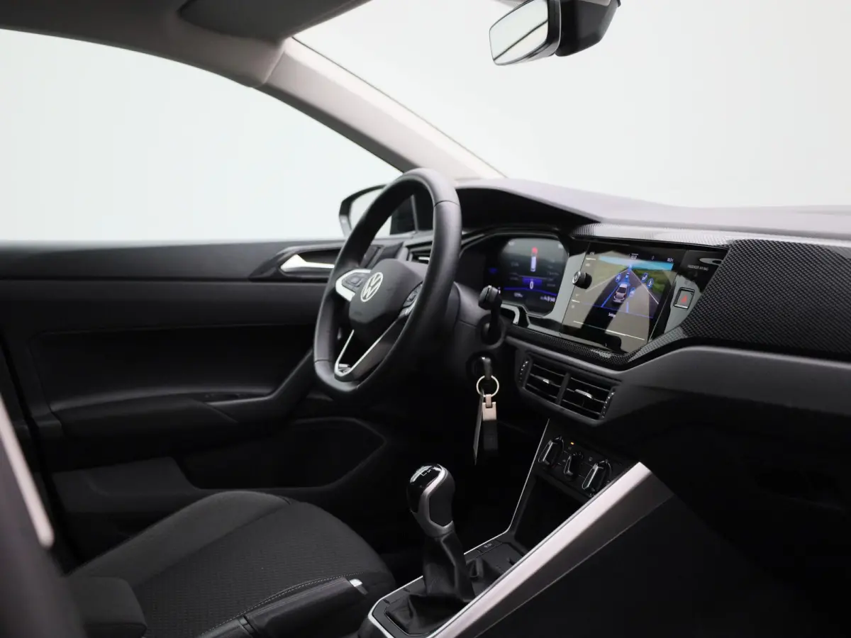 1.0 TSI Life Edition | Draadloze Apple Carplay | Adaptieve cruise control | Lane Assist | Achteruitrij camera | Parkeersensoren Achter | Draadloze telefoonlader  |