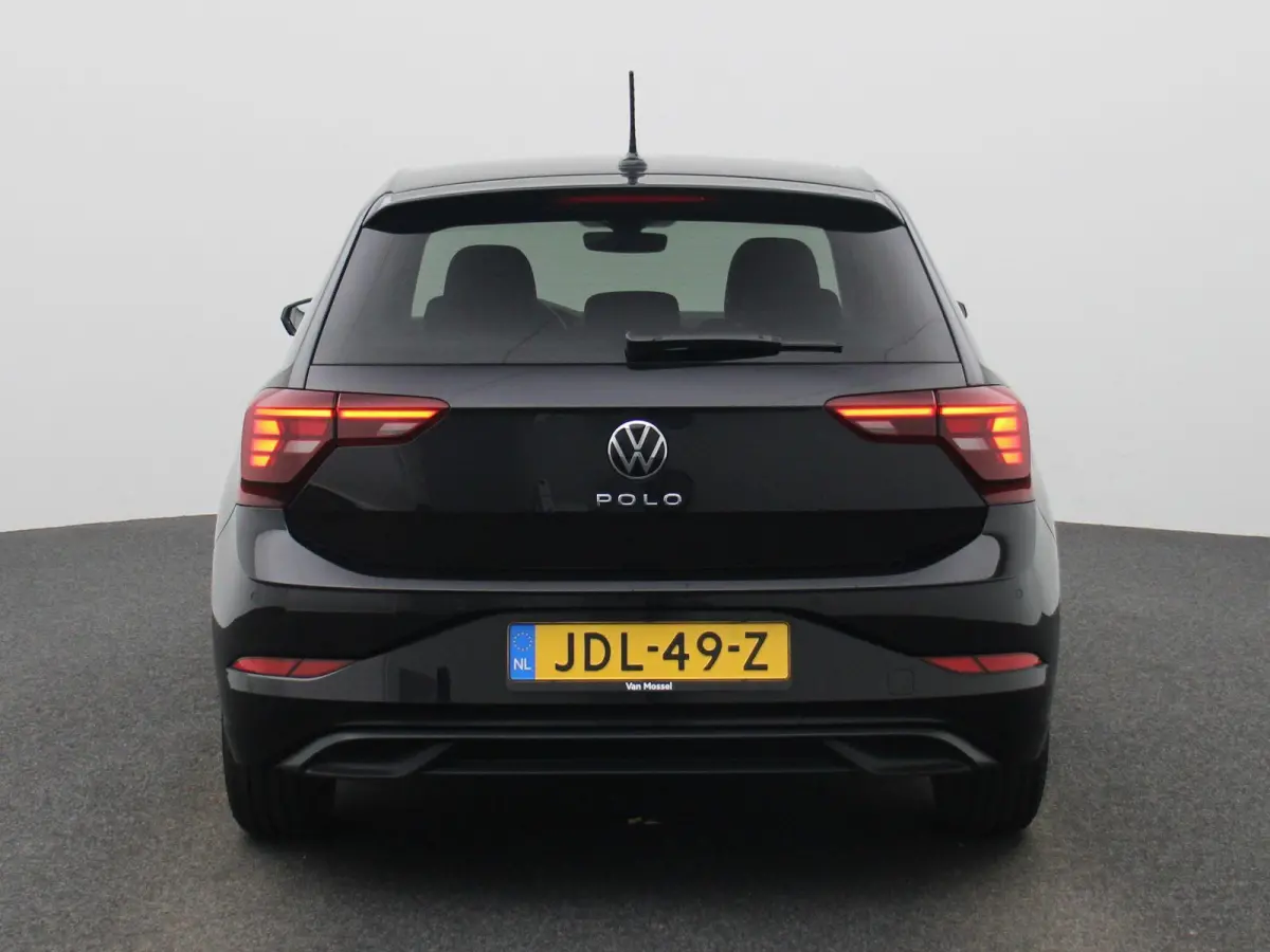 1.0 TSI Life Edition | Draadloze Apple Carplay | Adaptieve cruise control | Lane Assist | Achteruitrij camera | Parkeersensoren Achter | Draadloze telefoonlader  |