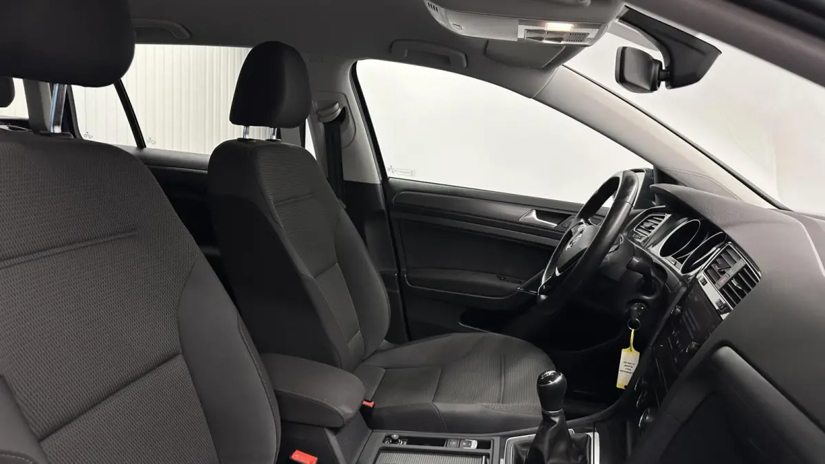 1.0 TSI Comfortline NAVI CRUISE ECC LM CARPLAY.