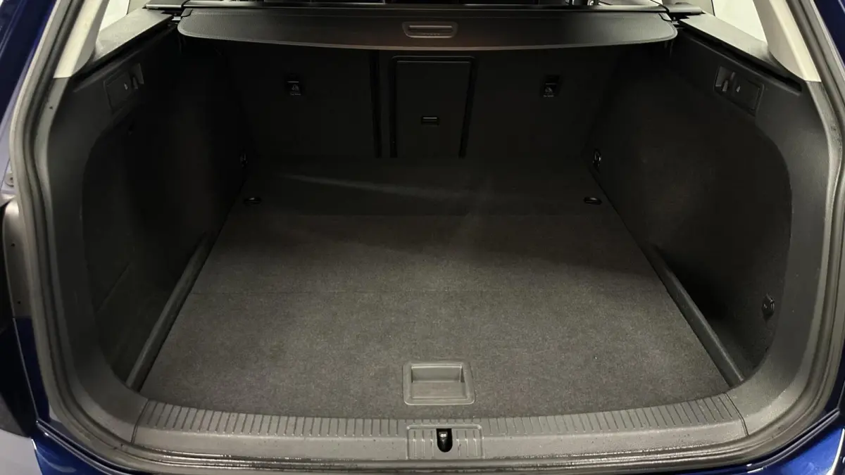 1.0 TSI Comfortline NAVI CRUISE ECC LM CARPLAY.