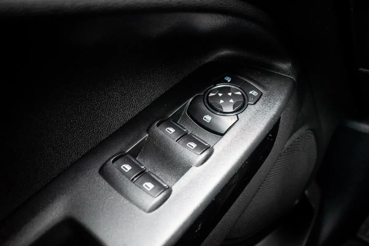 1.0 EcoBoost Titanium|1e Eigenaar|CLIMATE|CAMERA|CRUISE|CARPLAY|PDC