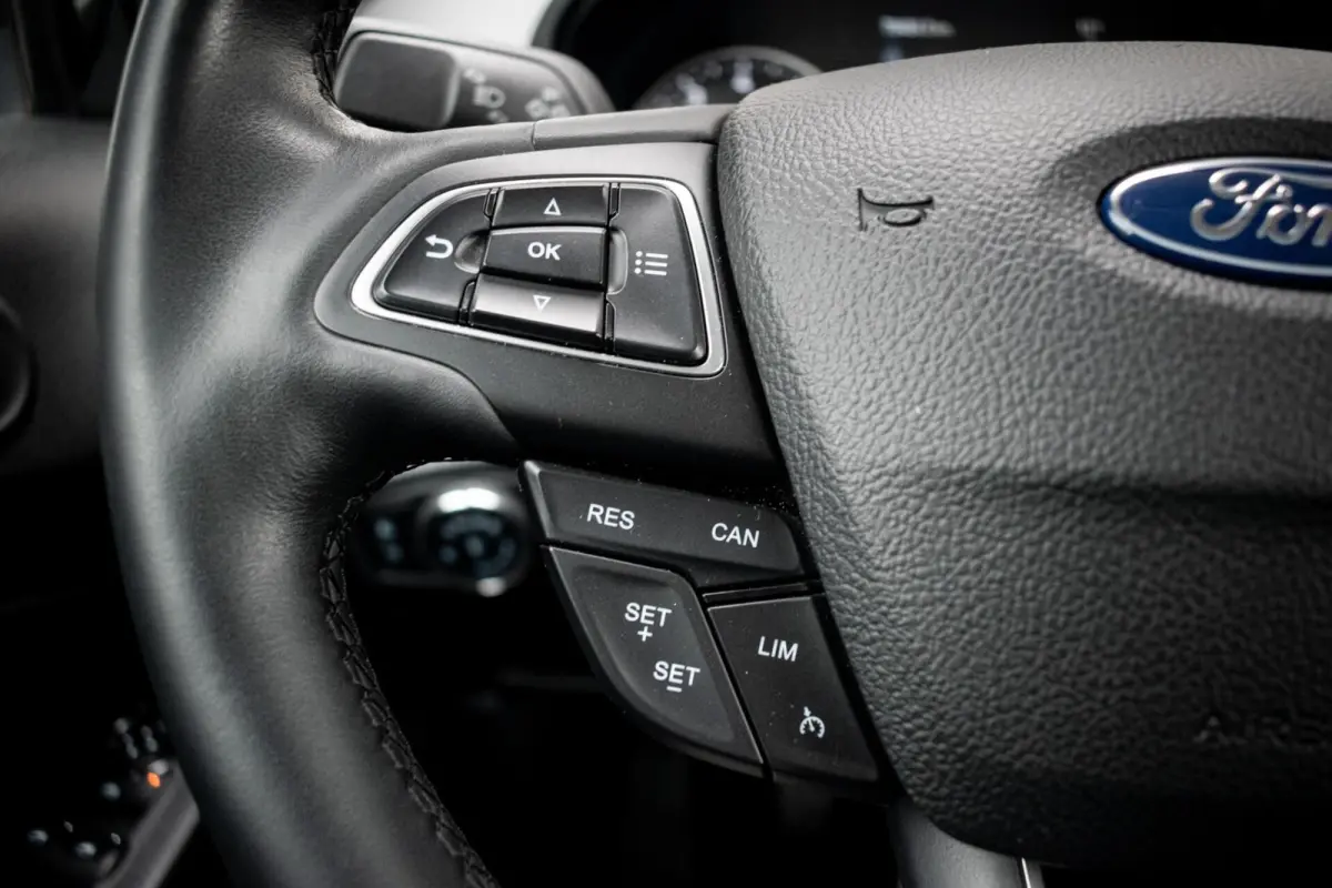 1.0 EcoBoost Titanium|1e Eigenaar|CLIMATE|CAMERA|CRUISE|CARPLAY|PDC