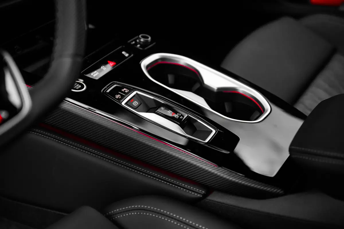 2.0 e-hybrid quattro S Edition | Draadloze telefoonlader | LED dagrijverlichting | Rijstrooksensor met correctie