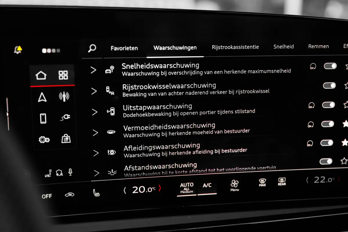 2.0 e-hybrid quattro S Edition | Draadloze telefoonlader | LED dagrijverlichting | Rijstrooksensor met correctie