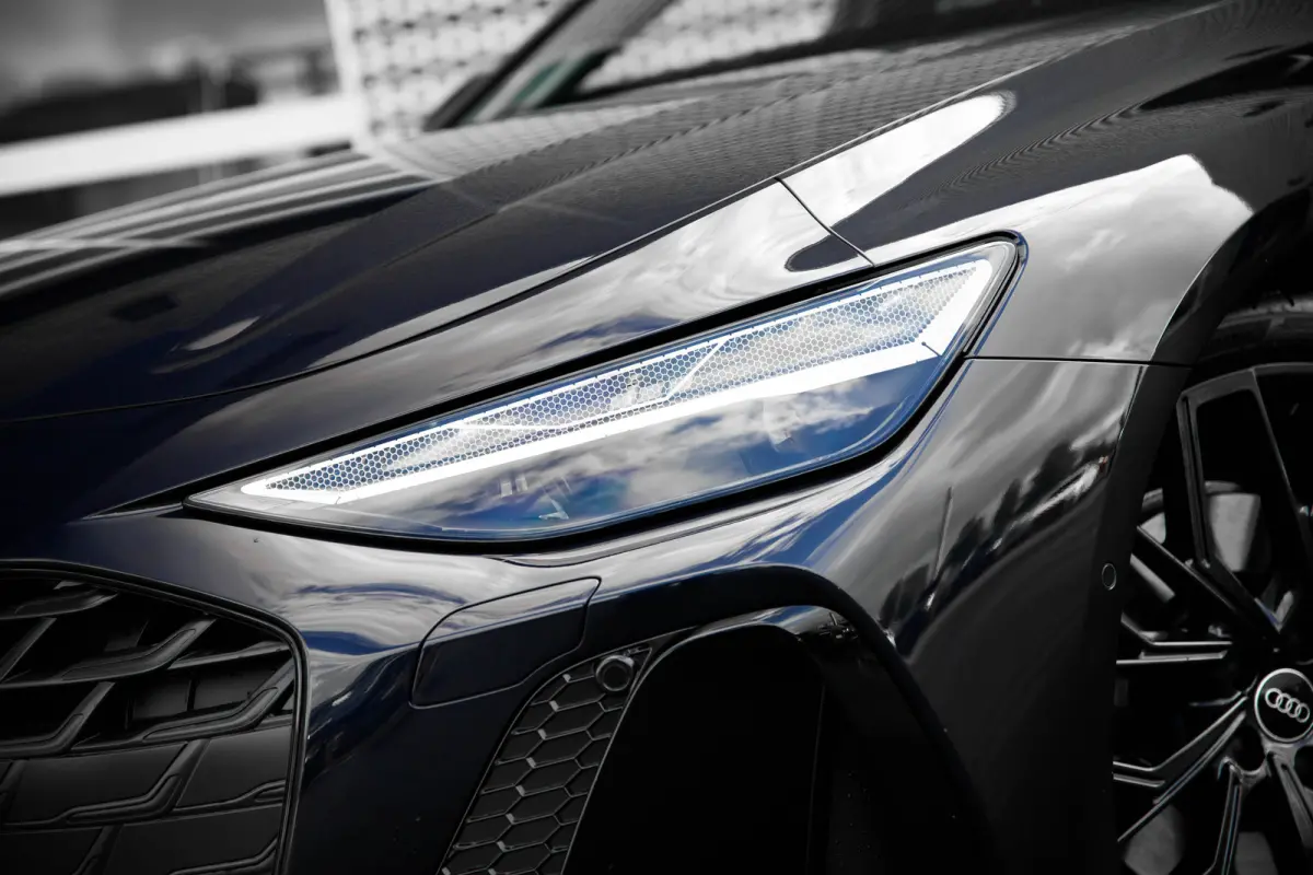 2.0 e-hybrid quattro S Edition | Draadloze telefoonlader | LED dagrijverlichting | Rijstrooksensor met correctie