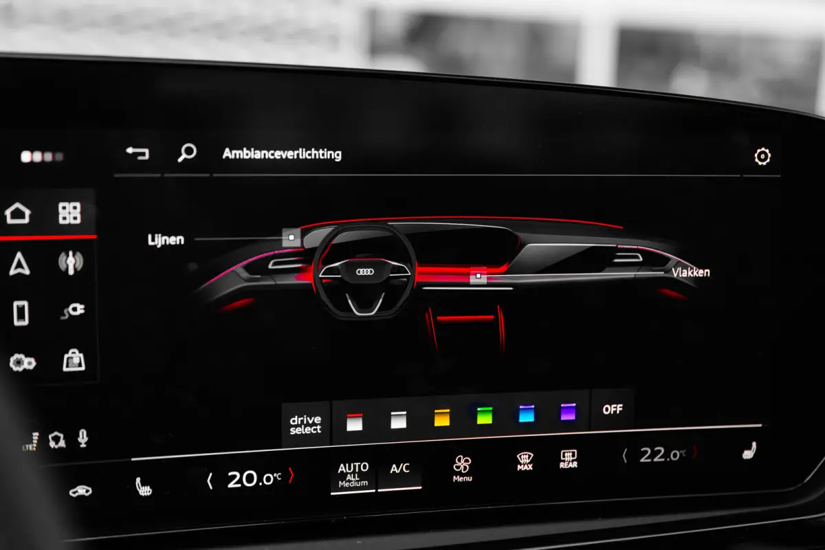 2.0 e-hybrid quattro S Edition | Draadloze telefoonlader | LED dagrijverlichting | Rijstrooksensor met correctie