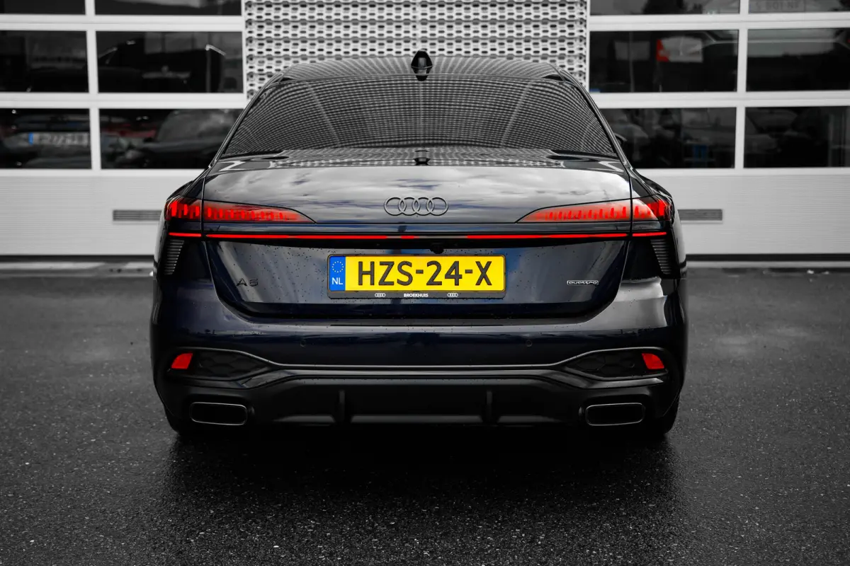 2.0 e-hybrid quattro S Edition | Draadloze telefoonlader | LED dagrijverlichting | Rijstrooksensor met correctie