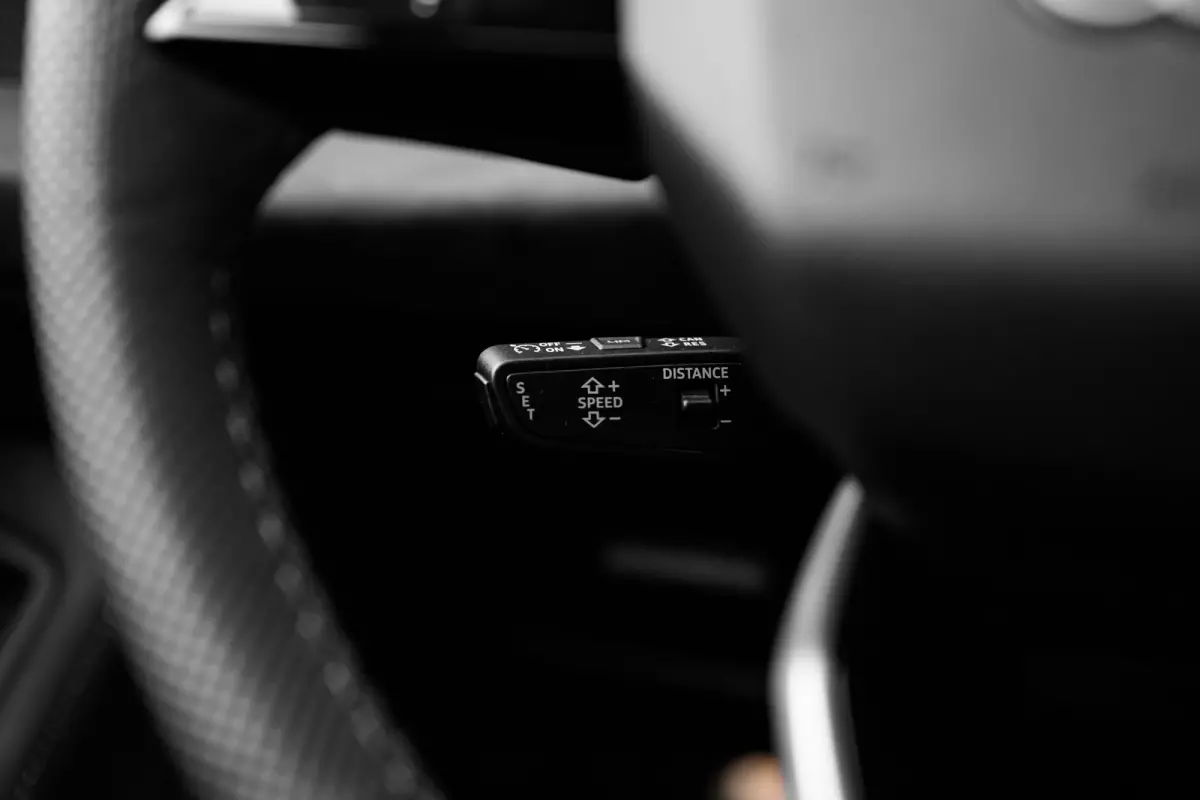 2.0 e-hybrid quattro S Edition | Draadloze telefoonlader | LED dagrijverlichting | Rijstrooksensor met correctie