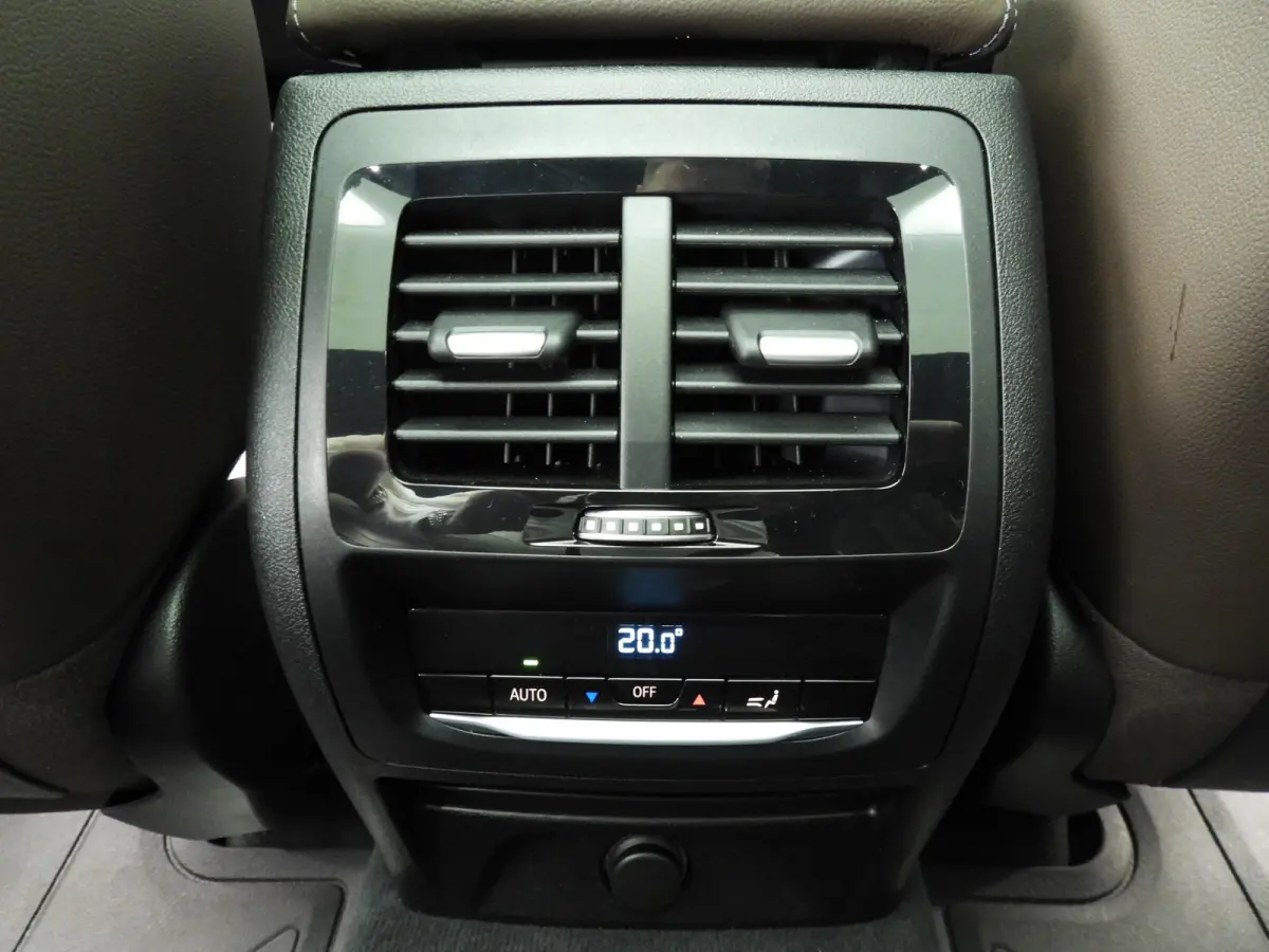M40d xDrive | M-Sportpakket | LED | Leder | HUD | Schuifdak | Trekhaak | Elektr. zetels | Sportstoelen | DAB | Alu 20 inch