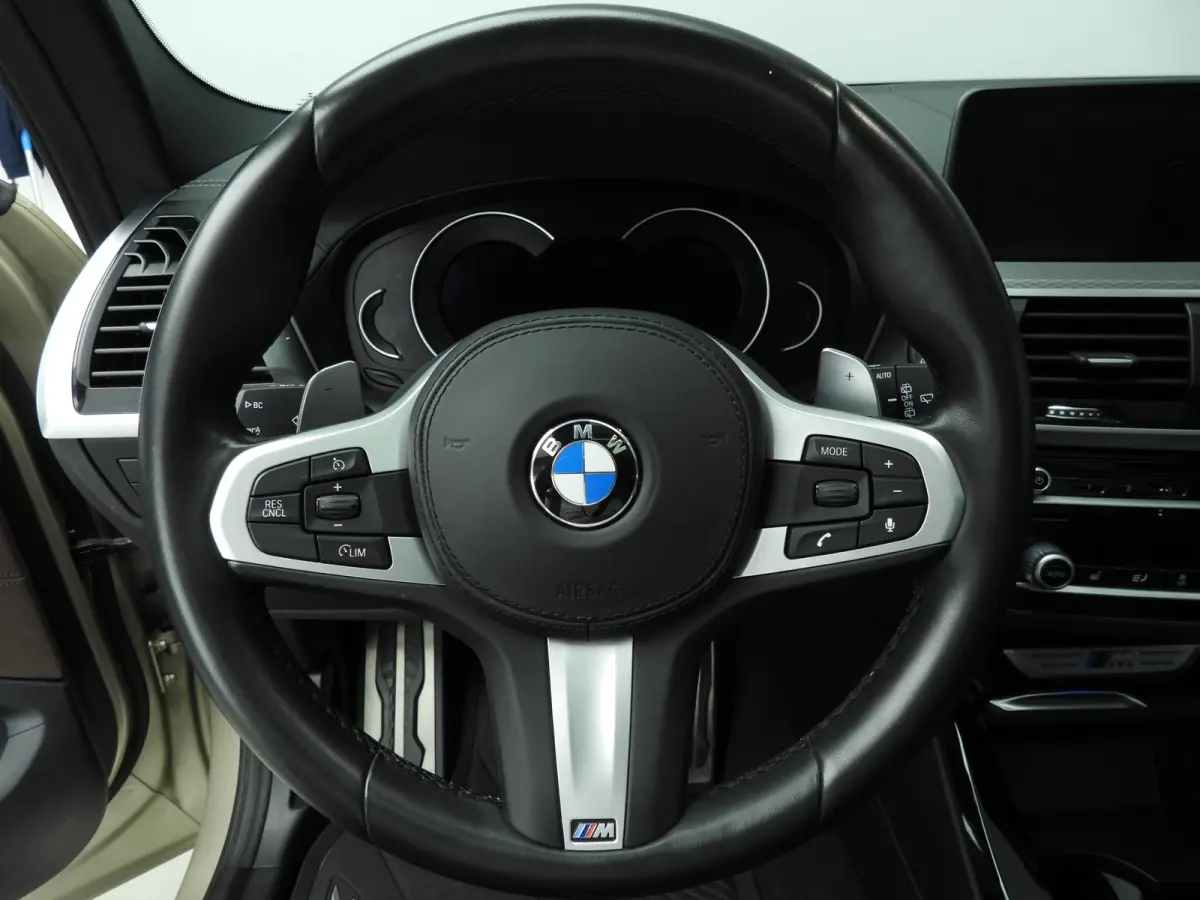 M40d xDrive | M-Sportpakket | LED | Leder | HUD | Schuifdak | Trekhaak | Elektr. zetels | Sportstoelen | DAB | Alu 20 inch