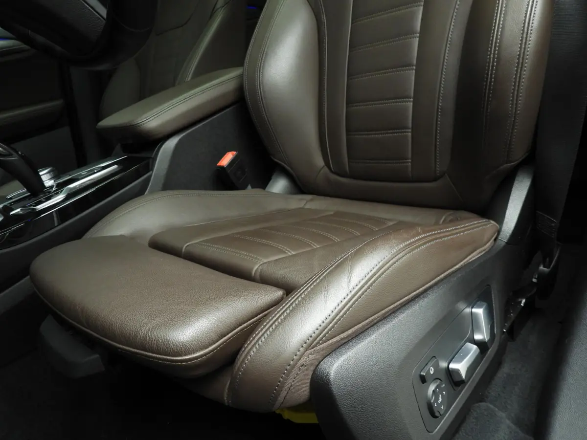 M40d xDrive | M-Sportpakket | LED | Leder | HUD | Schuifdak | Trekhaak | Elektr. zetels | Sportstoelen | DAB | Alu 20 inch