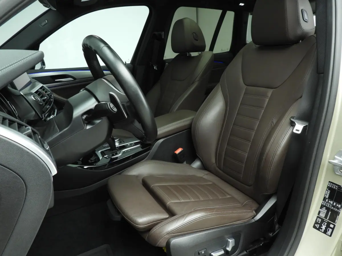 M40d xDrive | M-Sportpakket | LED | Leder | HUD | Schuifdak | Trekhaak | Elektr. zetels | Sportstoelen | DAB | Alu 20 inch