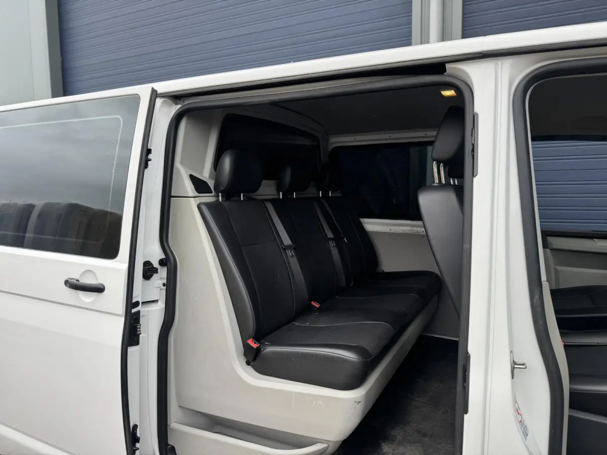 2.0 TDI L2H1 Trendline DUBBEL CABINE / AIRCO / LEER / VERLAAGD / SPOILERS