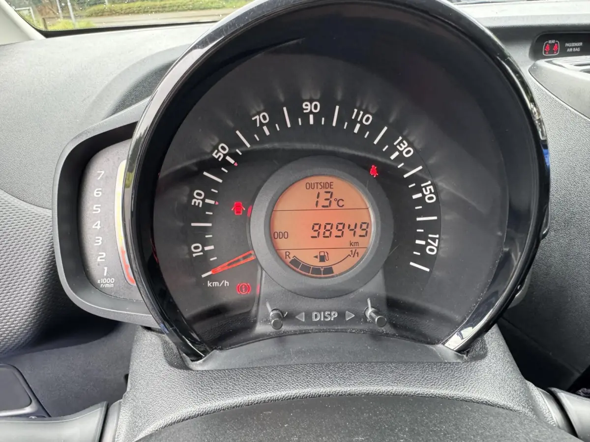 1.0 VTi Feel 98934km 5 deurs bj 2019 airco lm velgen
