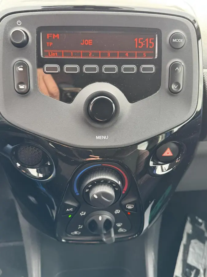 1.0 VTi Feel 98934km 5 deurs bj 2019 airco lm velgen