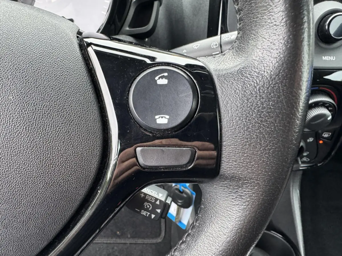 1.0 VTi Feel 98934km 5 deurs bj 2019 airco lm velgen