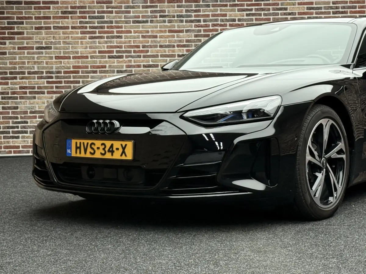 RS 93 kWh DAK SFEER HEADUP CARPLAY LUCHTVERING