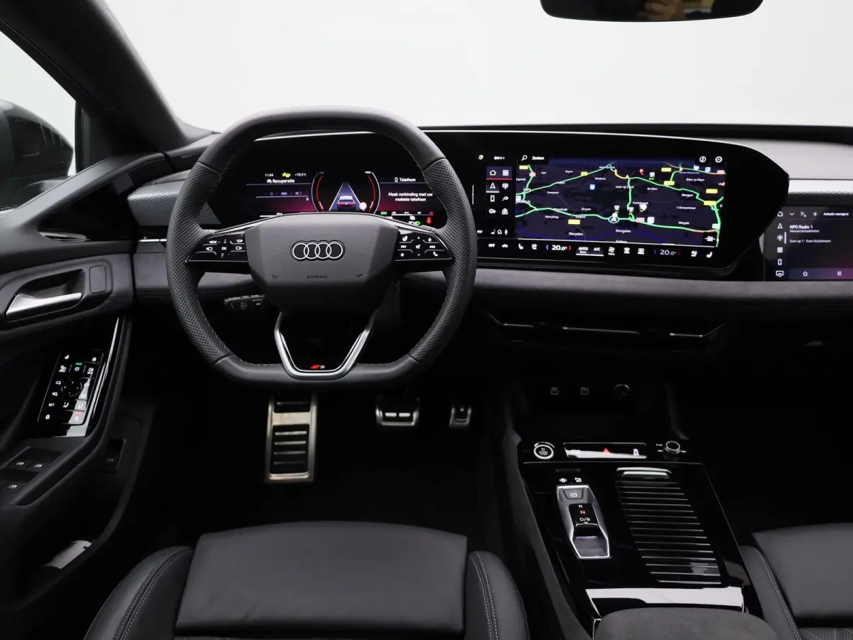 S edition performance 100 kWh | Demo | Automaat | Navigatie | 360 Camera | Panoramadak | Adaptive Cruise Control | S-line | Lichtmetalen velgen |