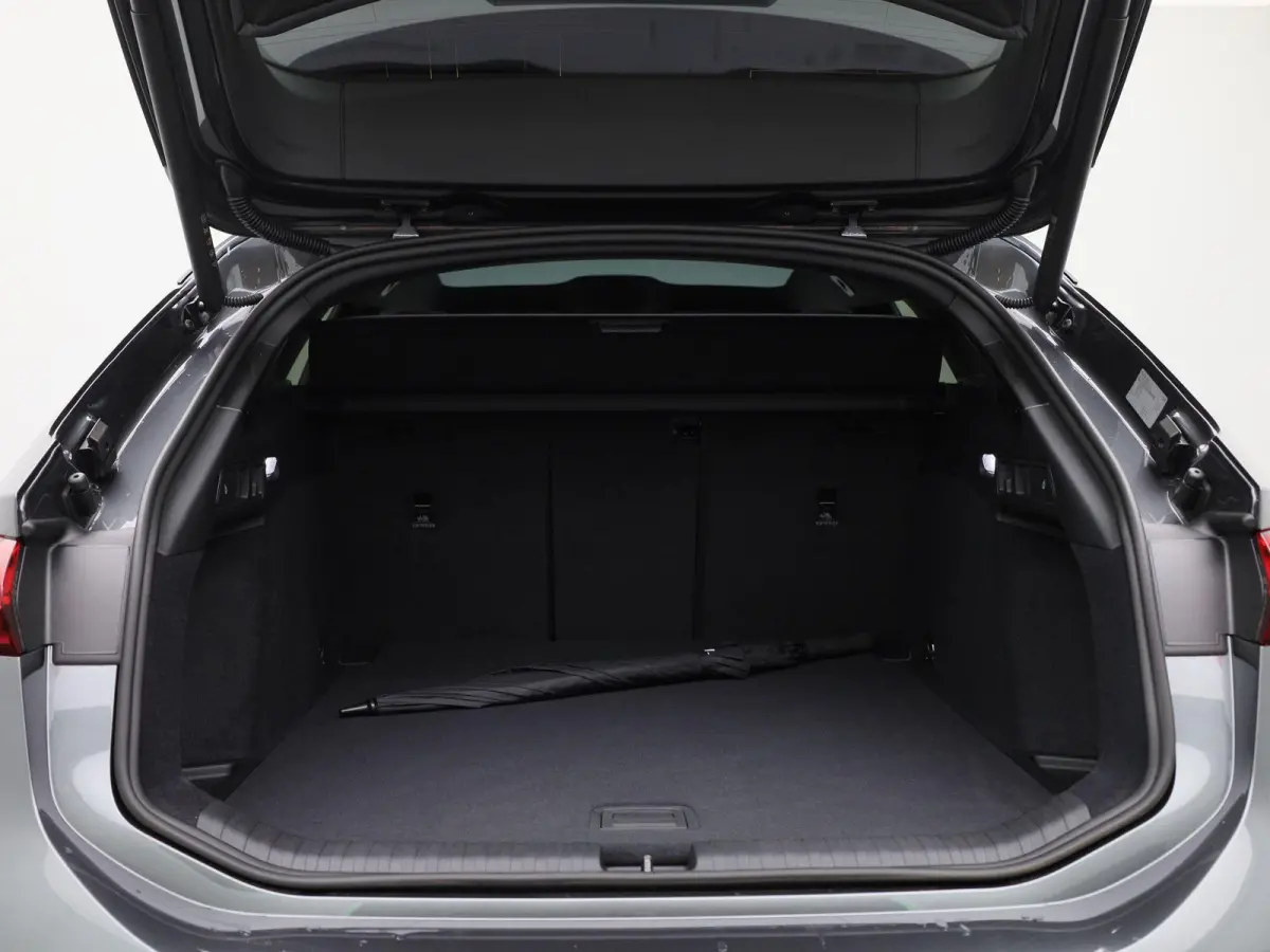 S edition performance 100 kWh | Demo | Automaat | Navigatie | 360 Camera | Panoramadak | Adaptive Cruise Control | S-line | Lichtmetalen velgen |