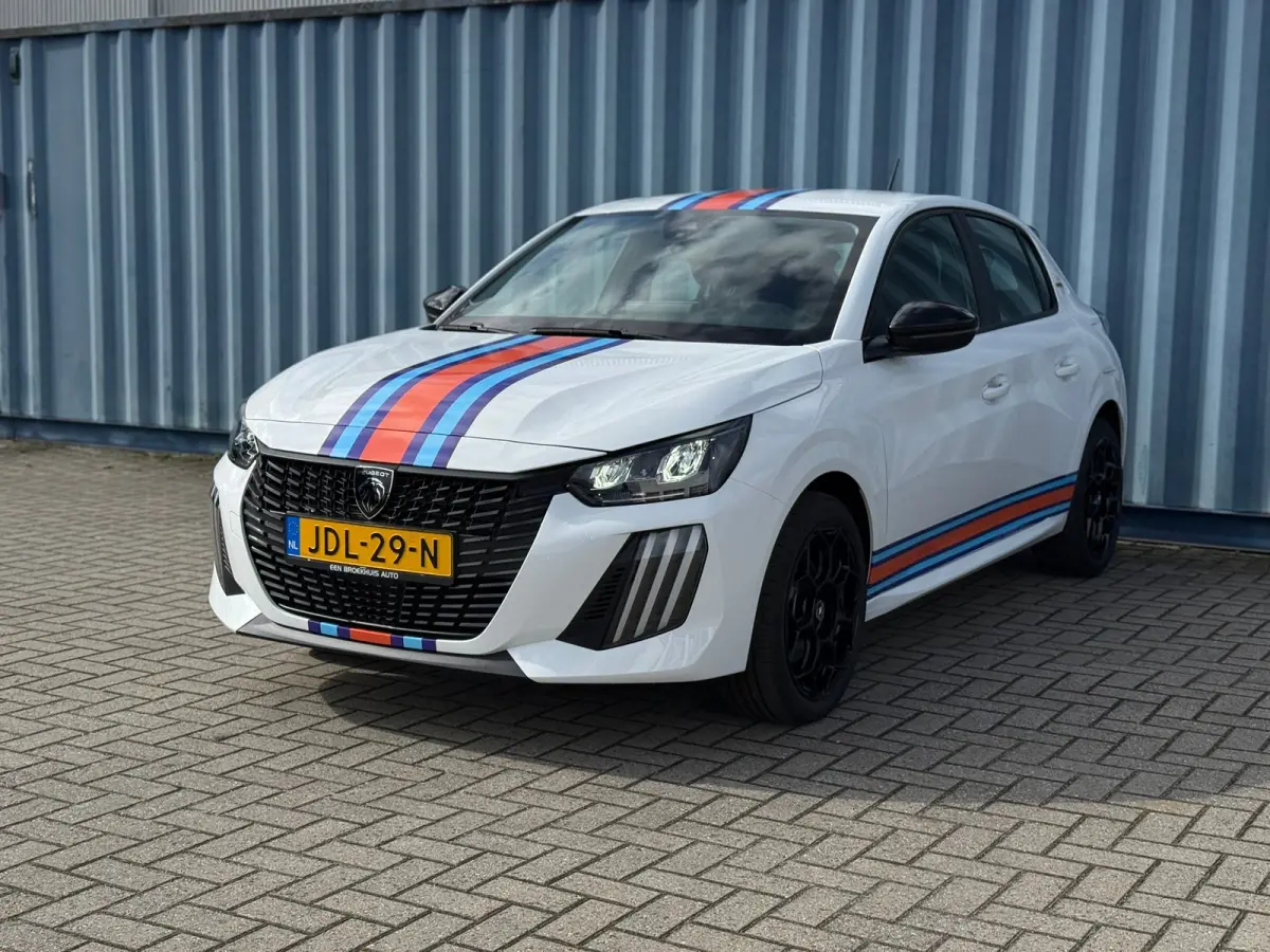1.2 Hybrid 110 e-DCS6 Rally 8 Jaar garantie | Automaat | Airco | Cruise control | Parkeersensoren achter | Led | Apple carplay & Android auto | Verkeersbord detectie