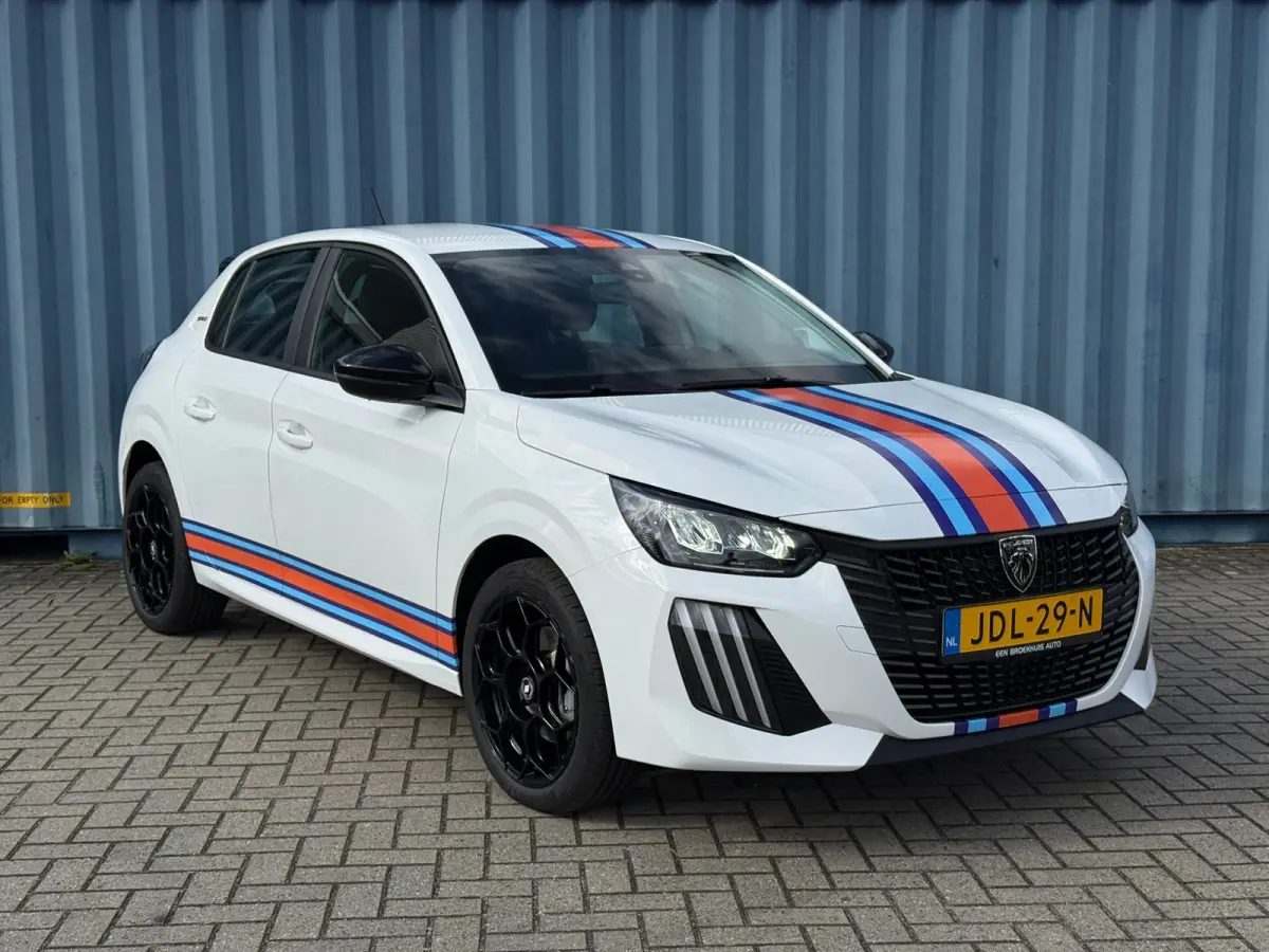 1.2 Hybrid 110 e-DCS6 Rally 8 Jaar garantie | Automaat | Airco | Cruise control | Parkeersensoren achter | Led | Apple carplay & Android auto | Verkeersbord detectie