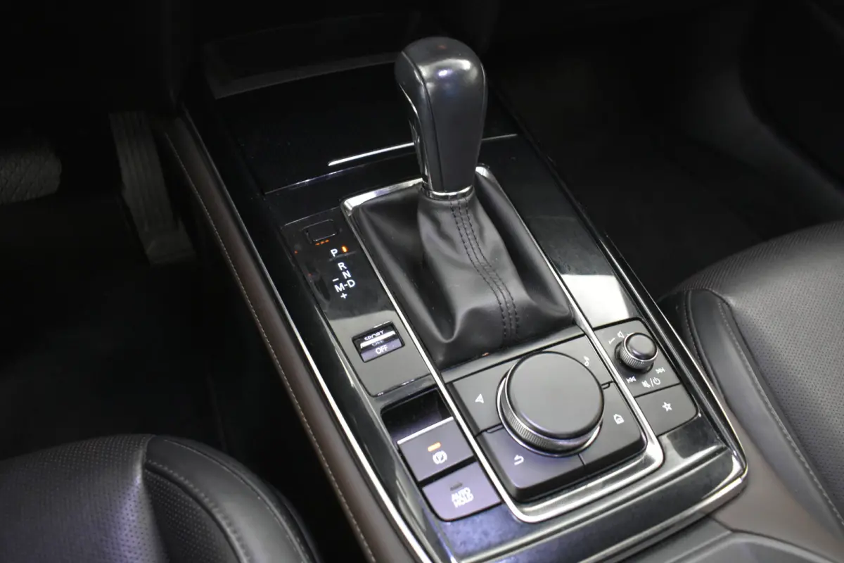 2.0 e-SkyActiv-X M Hybrid Luxury Cam Leer EL aKlep + Stoelen Navi Dhoek Detectie