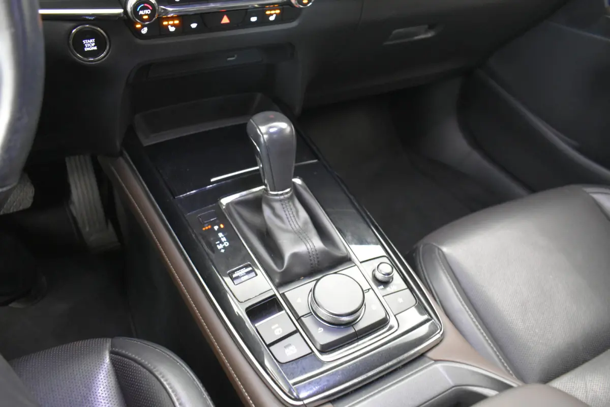 2.0 e-SkyActiv-X M Hybrid Luxury Cam Leer EL aKlep + Stoelen Navi Dhoek Detectie
