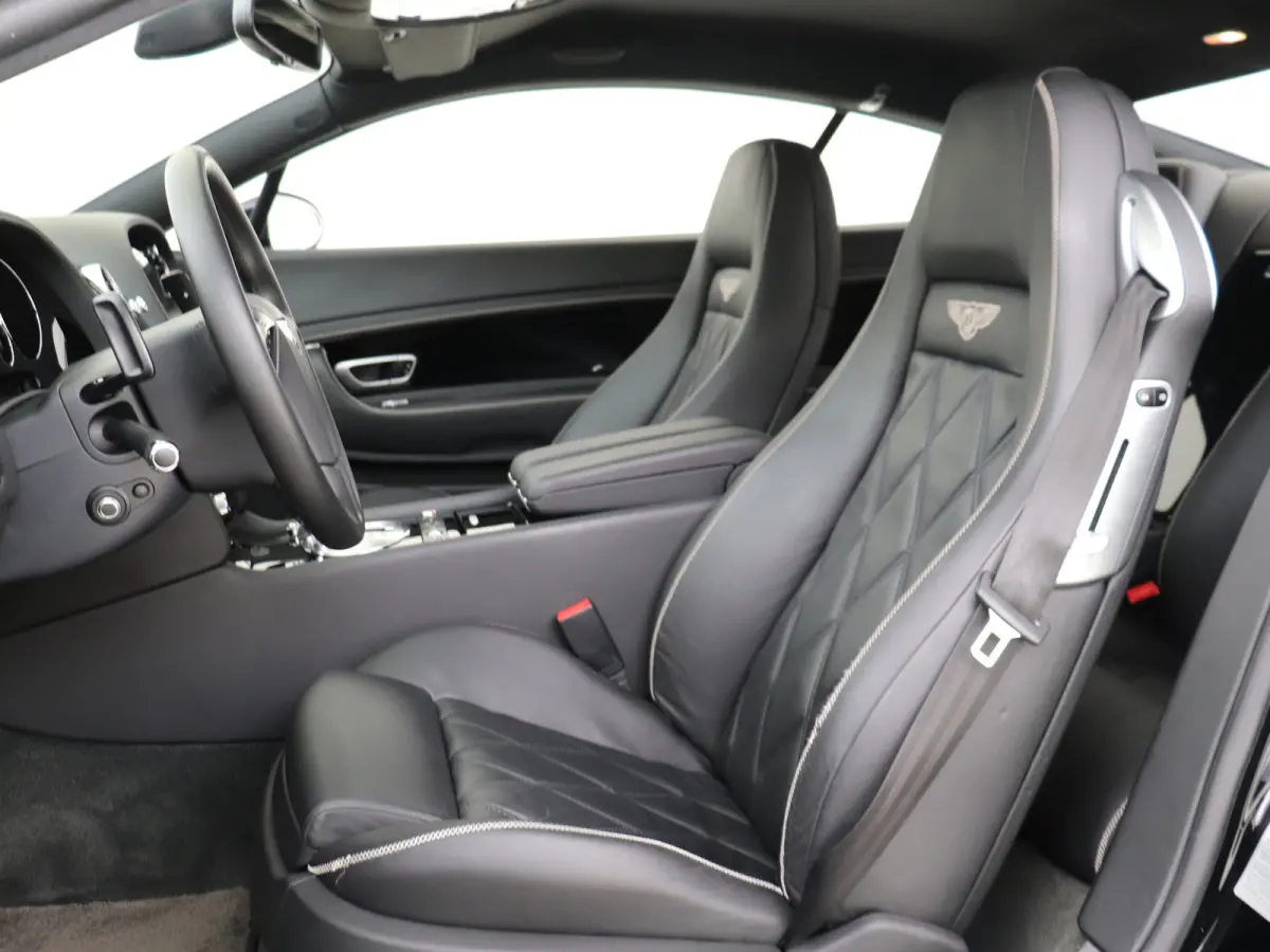 6.0 W12 YOUNGTIMER LEDEREN BEKLEDING / DASHBOARD / HEMEL 20 INCH VELGEN LUCHTVERING MASSAGESTOELEN KEYLESS