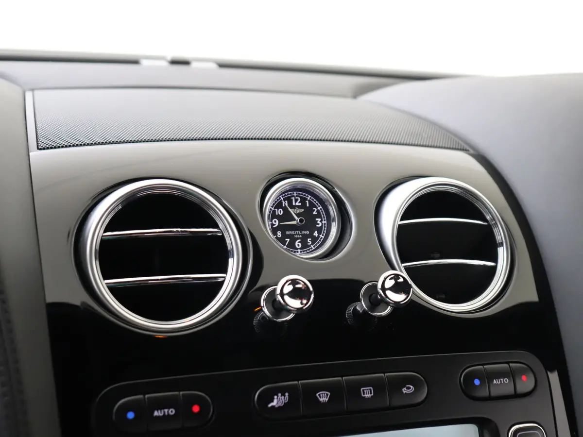6.0 W12 YOUNGTIMER LEDEREN BEKLEDING / DASHBOARD / HEMEL 20 INCH VELGEN LUCHTVERING MASSAGESTOELEN KEYLESS