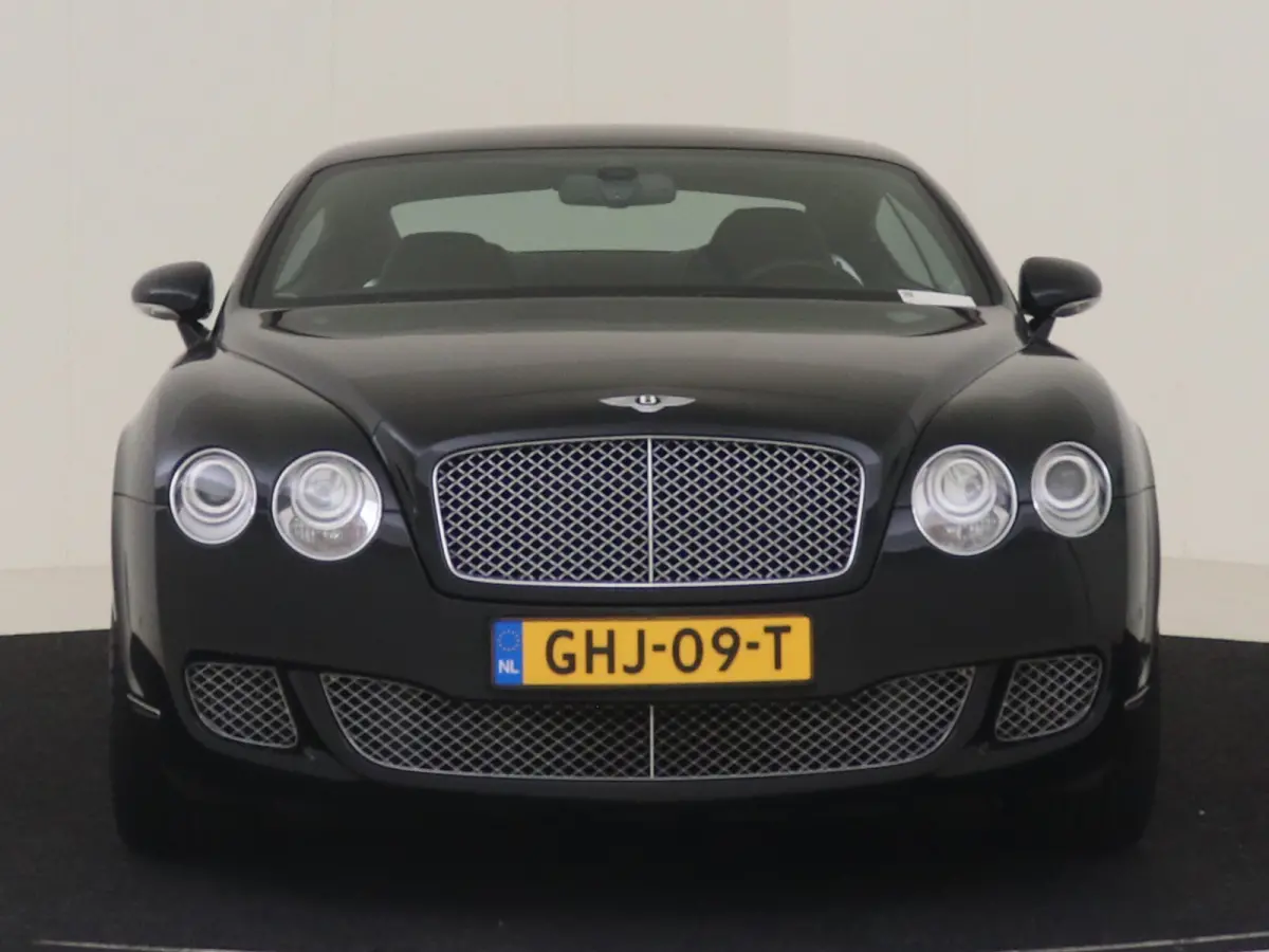 6.0 W12 YOUNGTIMER LEDEREN BEKLEDING / DASHBOARD / HEMEL 20 INCH VELGEN LUCHTVERING MASSAGESTOELEN KEYLESS