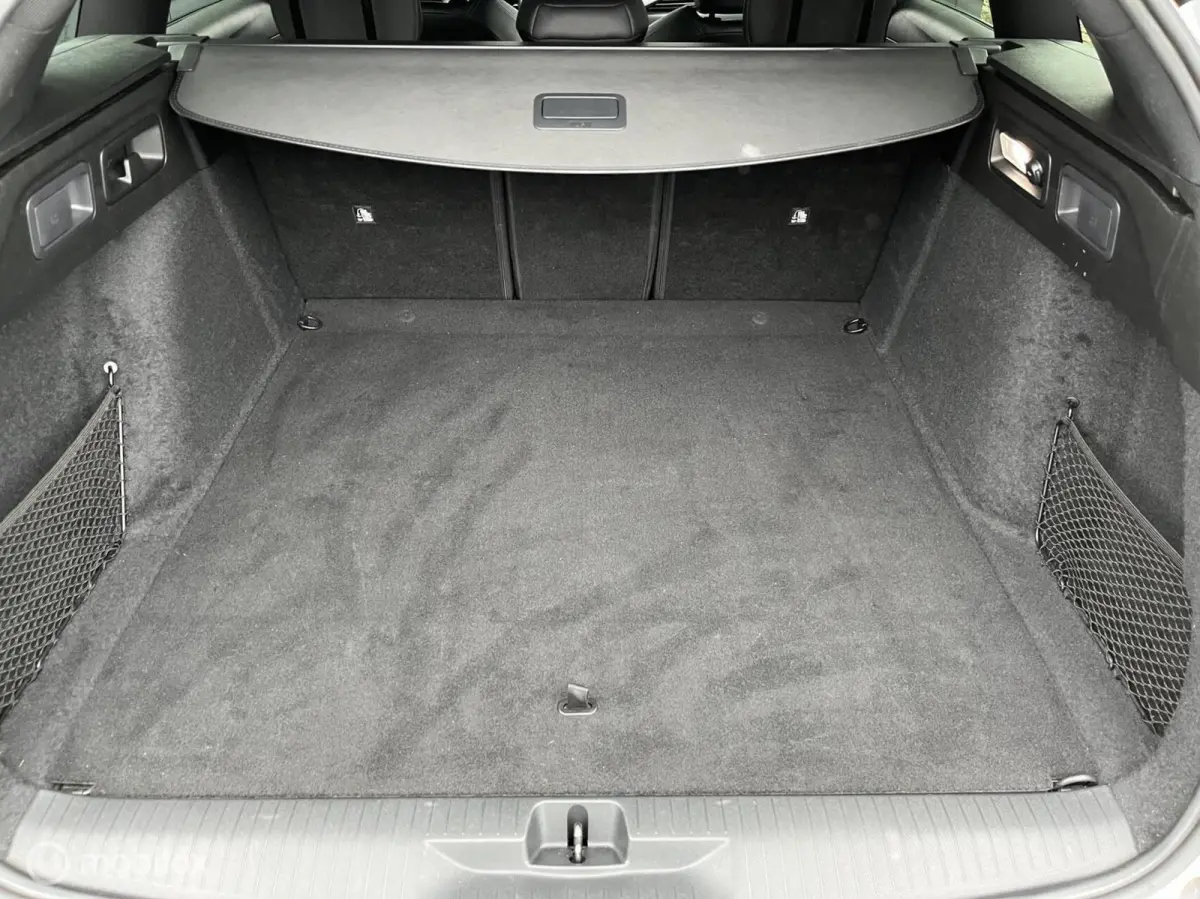 1.2 Turbo Hybrid GS 136 PK AGR/NAV