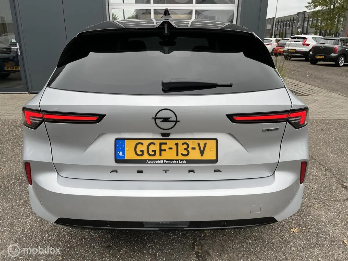 1.2 Turbo Hybrid GS 136 PK AGR/NAV