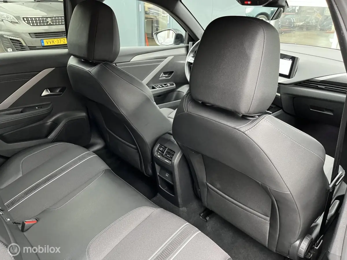 1.2 Turbo Hybrid GS 136 PK AGR/NAV