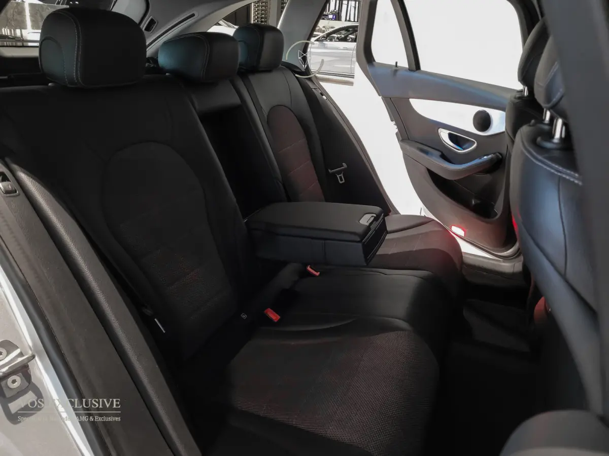 350 e Avantgarde Airmatic|Camera|Verw-stoelen|Sfeerverlichting|Aut-kofferklep|New Service