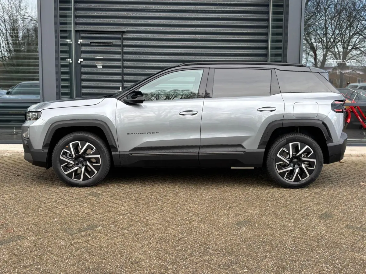 First Edition 74 kWh Nieuwe Compass / Nu Leverbaar vanaf € 43.995,00 / Jeep Almere