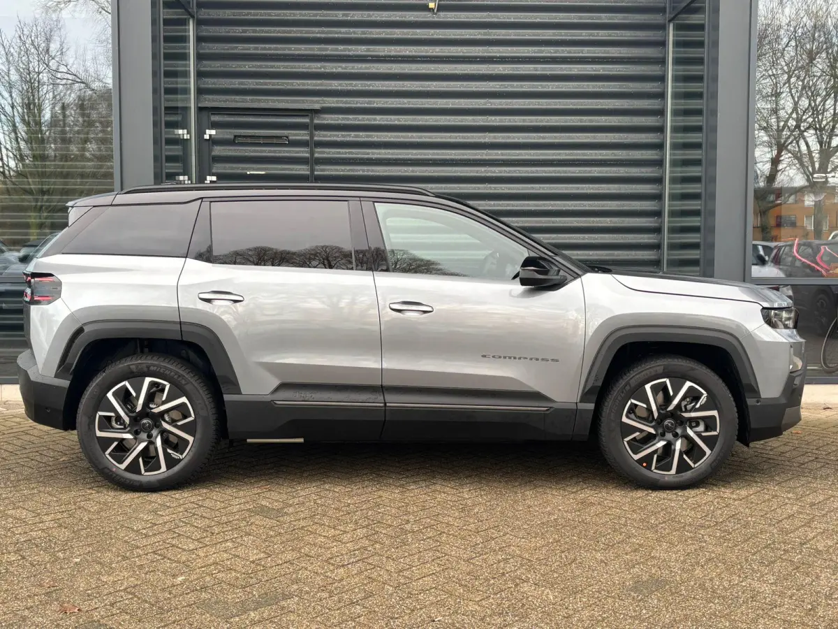First Edition 74 kWh Nieuwe Compass / Nu Leverbaar vanaf € 43.995,00 / Jeep Almere