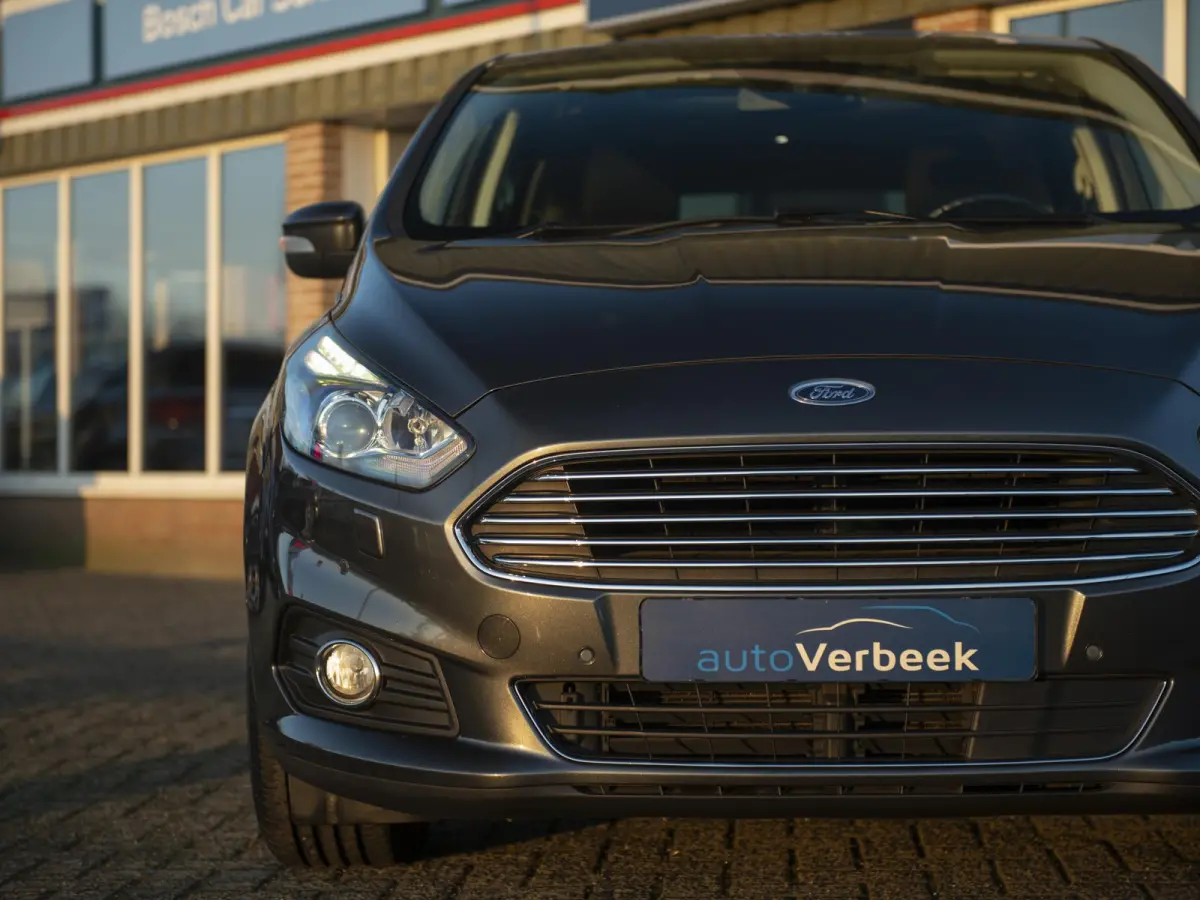 1.5 160pk Titanium 7p. | Gereviseerde motor | Pano | Navi & Apple Carplay/Android Auto | Elektr. achterklep | Keyless | Voorruitverwarming | Parkeer pakket | Lane Assist | Verkeersbord Assis